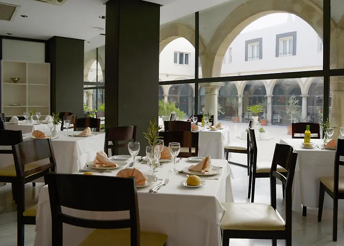 Trh Ciudad De Hotel Baeza