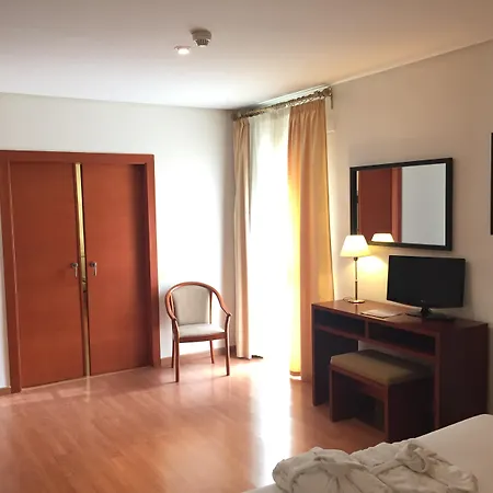 Trh Ciudad De Hotel Baeza