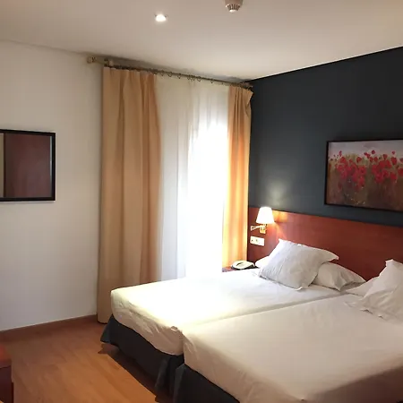Hotel Trh Ciudad De 4*