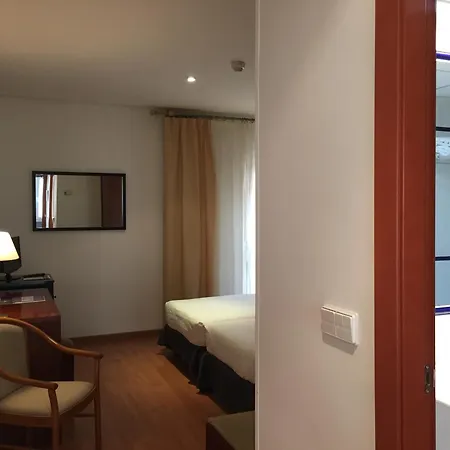 Trh Ciudad De Hotel 4*