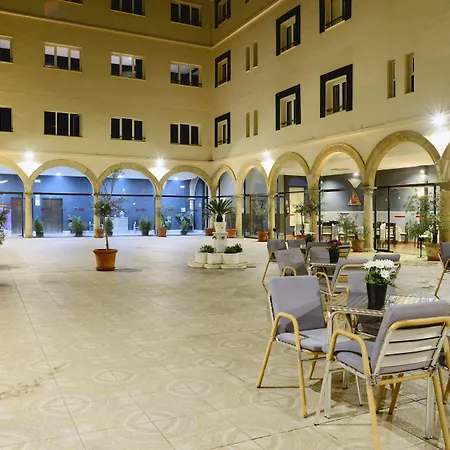 Hotel Trh Ciudad De 4*