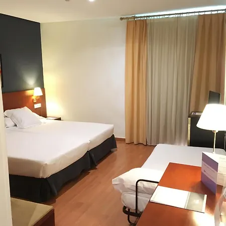 Trh Ciudad De Hotel 4*