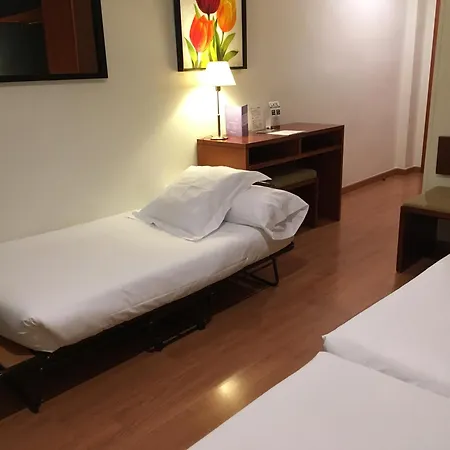 Hotel Trh Ciudad De 4*