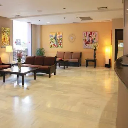 Trh Ciudad De Hotel Baeza